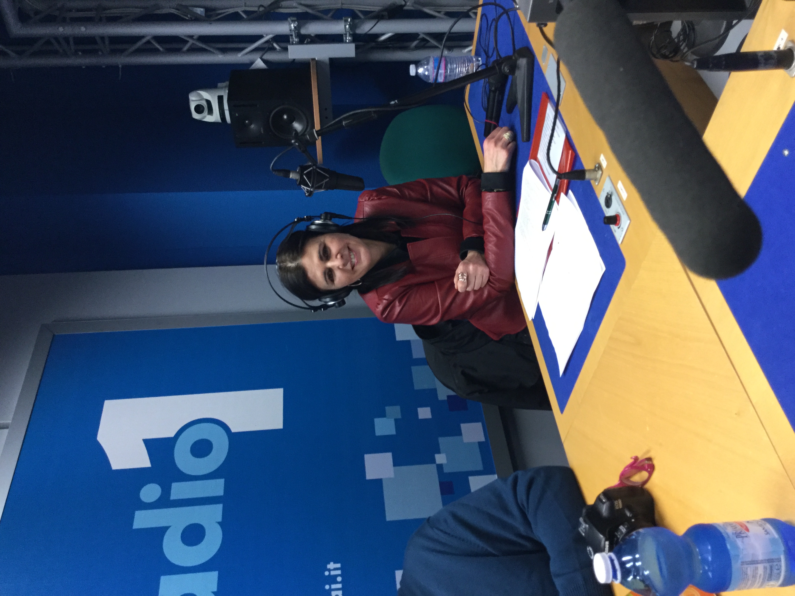 Selma Hernandes negli studi di RAI Radio 1